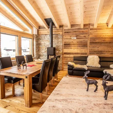 Apartment Palace Luxury Wellness And Boutique Ski-in-out *