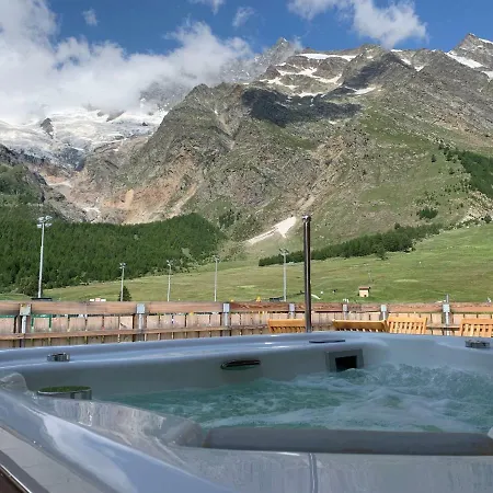 Palace Luxury Wellness And Boutique Ski-in-out Apartamento Saas-Fee