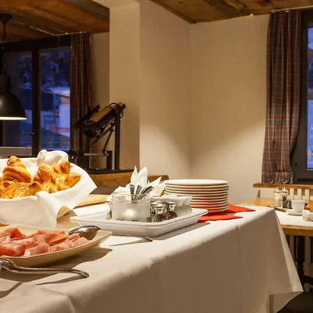Palace Luxury Wellness And Boutique Ski-in-out Saas-Fee